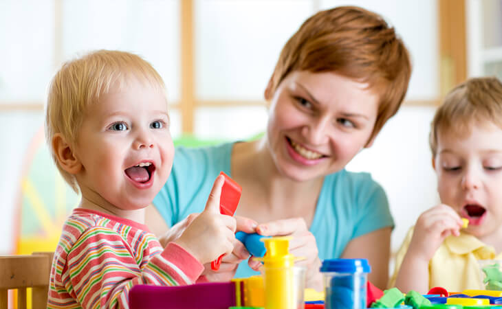 How to make relationships with (birth to eleven months)